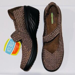 Baretraps Kassie Wedge Mary Jane Bronze Metallic Memory Foam Shoes 9.5M NWT